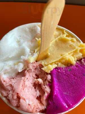 Gusto Gelato & Caffe