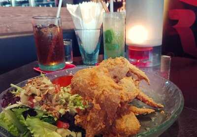 Red Carpet Champagne Bar