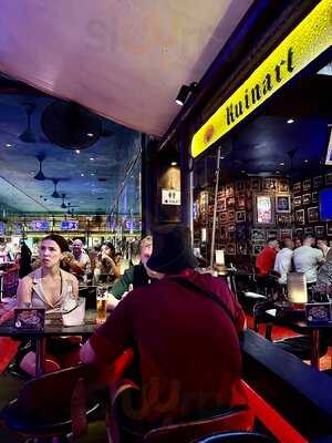 Red Carpet Champagne Bar