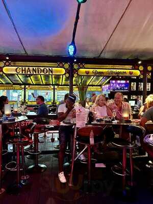 Red Carpet Champagne Bar