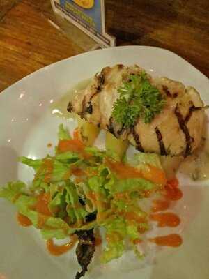 Lind's Ice Cream & Resto