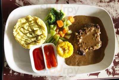 Demang Restaurant & Coffee Lounge