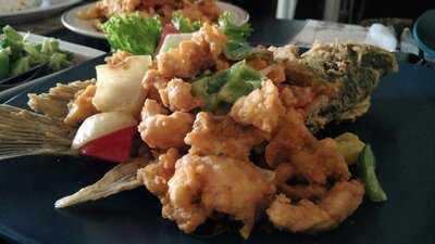 Demang Restaurant & Coffee Lounge