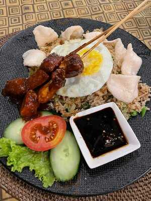 The Champlung Bar & Restaurant