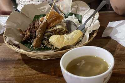 Warung Babi Guling Pak Malen