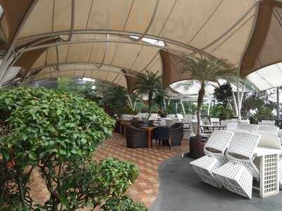 Coco Rico Cafe & Resto