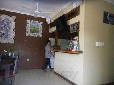 Warung Jegeg Restaurant