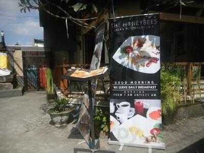 Warung Jegeg Restaurant