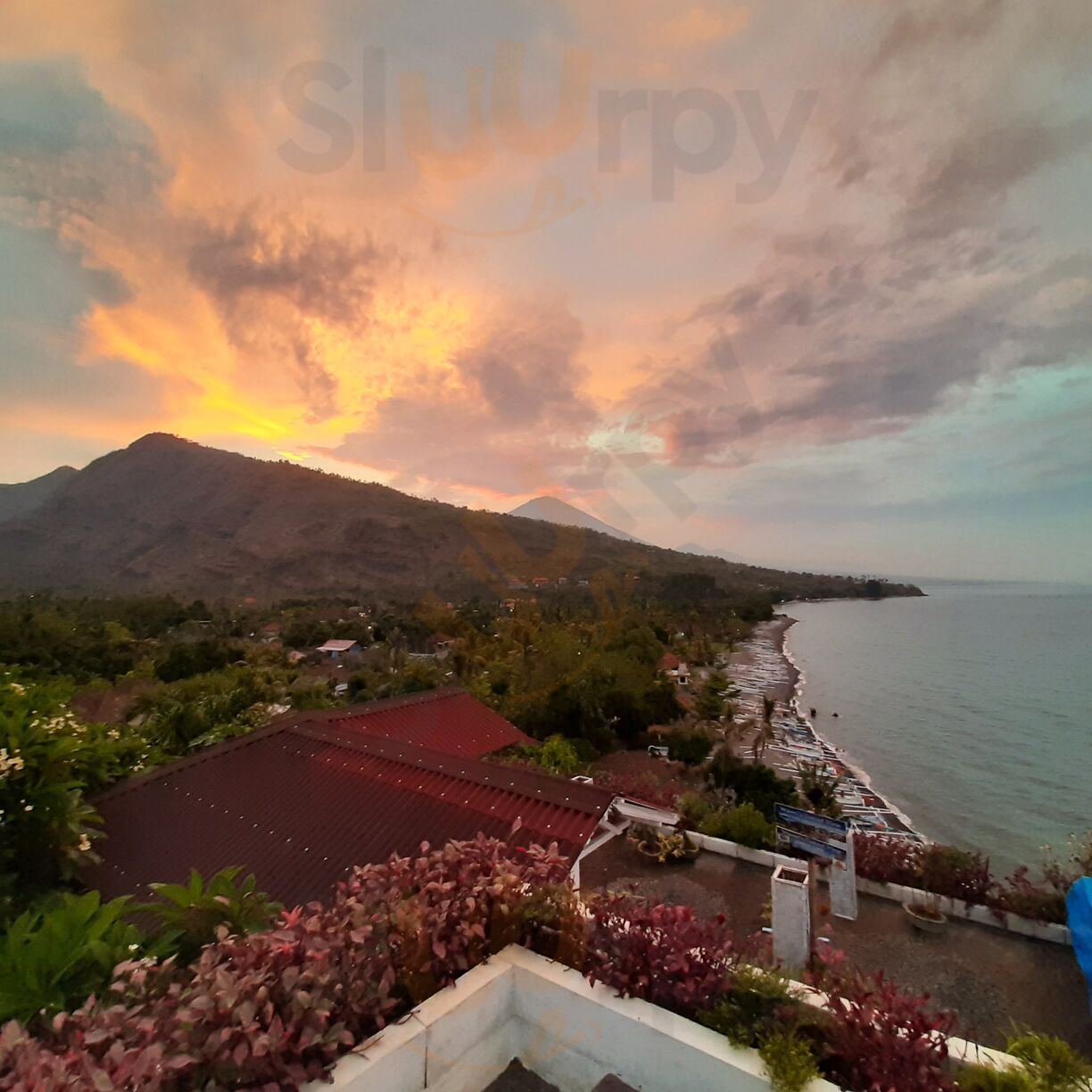 Waeni's Sunset View Bungalows