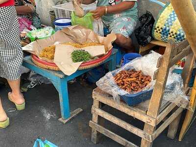Warung Asem-asem Koh Liem