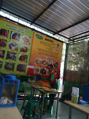 Gulai Kepala Ikan Pak Untung