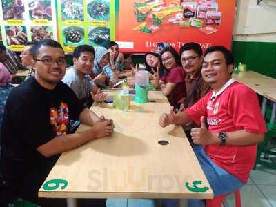 Gulai Kepala Ikan Pak Untung