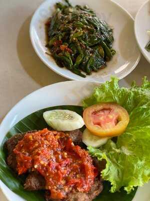 Talaga Sampireun - Bintaro Jaya