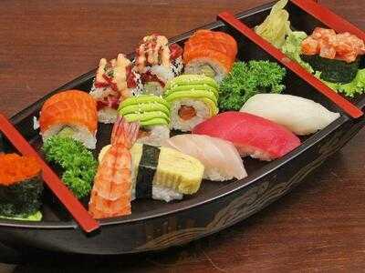 Fukutaro Legian Paradiso