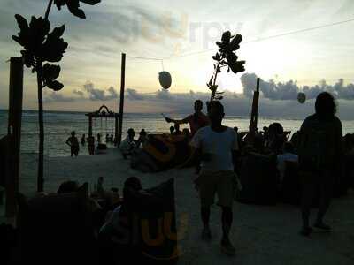 Paradise Sunset Bar