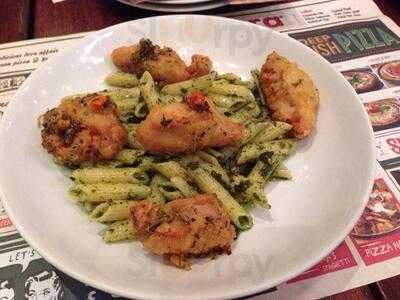 Pizza E Birra Sports Bar Paris Van Java