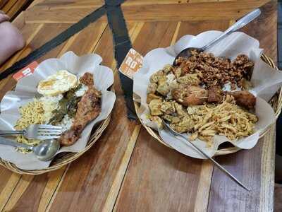 Nasi Pedas Ibu Andika