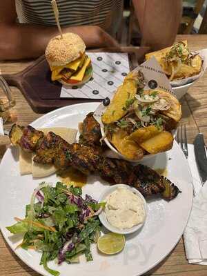 Mediterranea Restaurant By Kamil