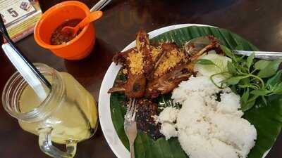 Bebek Kaleyo Rawa Buntu