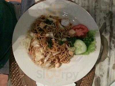 Monsoon Bar & Restaurant