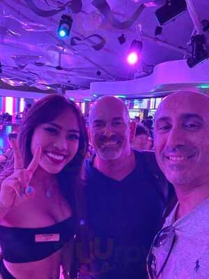 Monsoon Bar & Restaurant