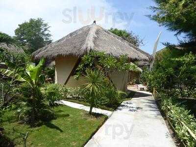 Genius Beach Bar And Restaurant