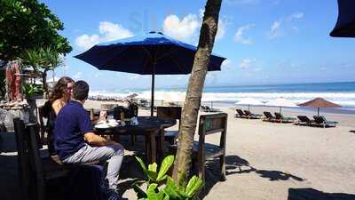Warung Pantai Batu Belig