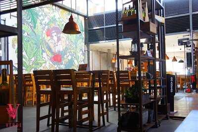 Verde Resto And Lounge