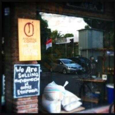 Anomali Coffee Kemang