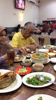 Rumah Makan Ujung Pandang