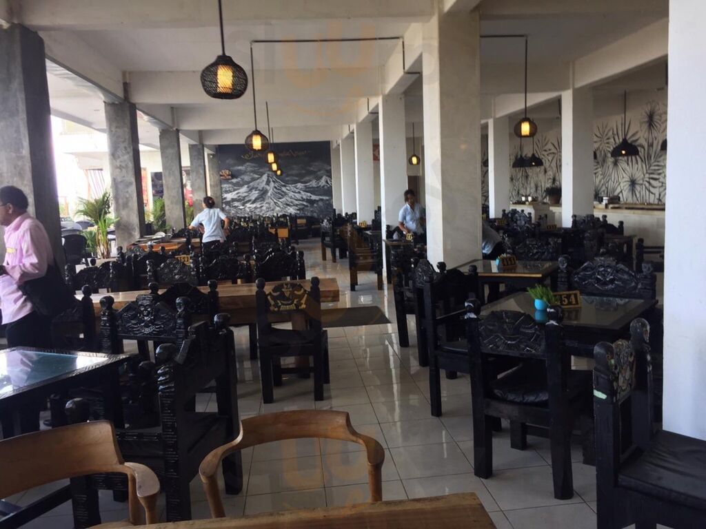Sari Mountain View Restaurant, Bar And Coffee