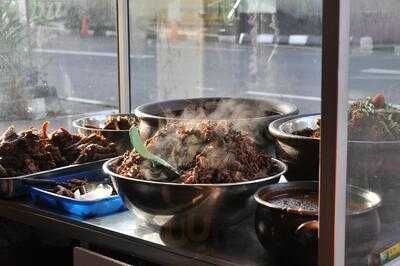 Gudeg Kendil Bu Etik