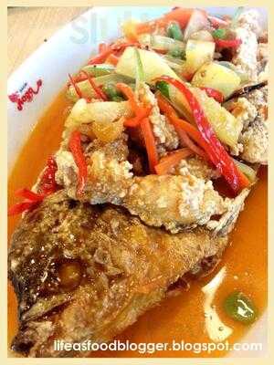 Bakmi Naga Resto Ancol