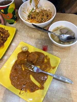 Es Teler 77 Pantai Losari