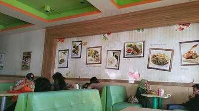 Es Teler 77 Pantai Losari