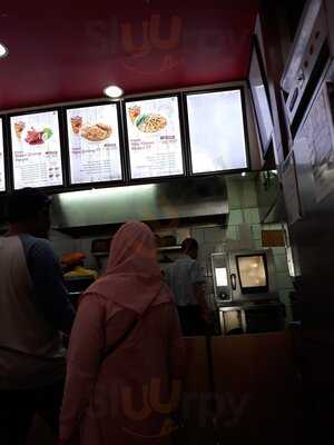 Es Teler 77 Plaza Atrium