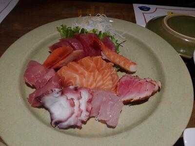 Poke Sushi Dharmawangsa