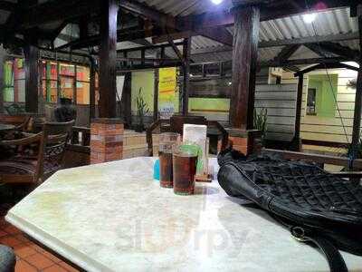 Rumah Makan Daun Pisang