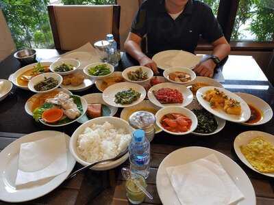 Rumah Makan Pagi Sore