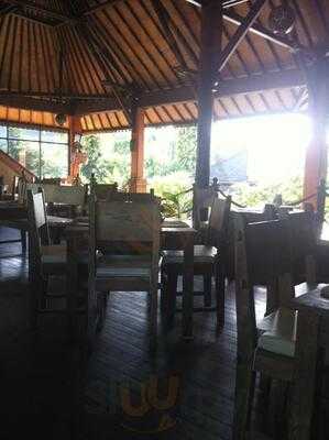 Satriya Restaurant & Bar