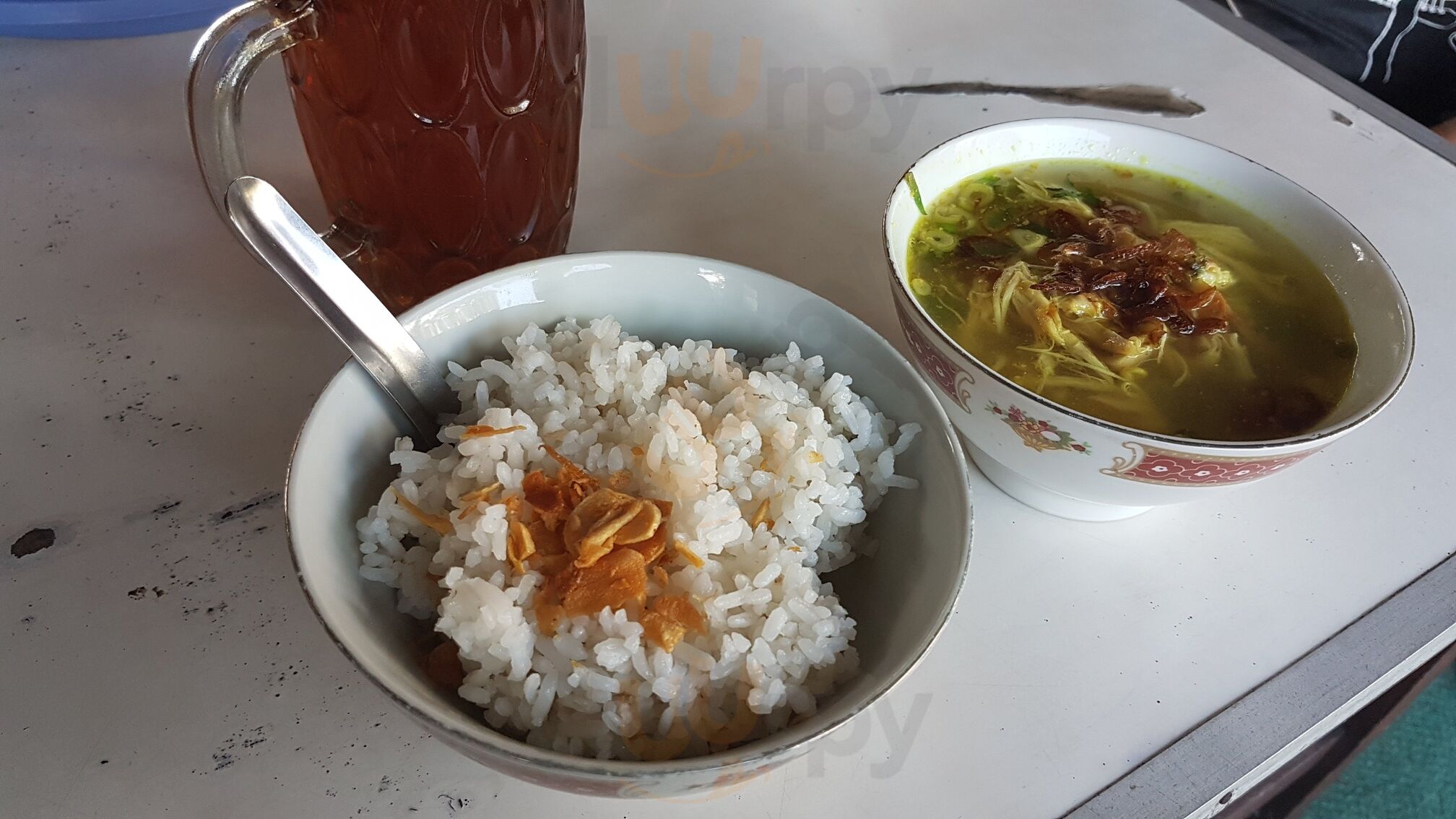 Soto Ayam Asli Kudus Pak Denuh