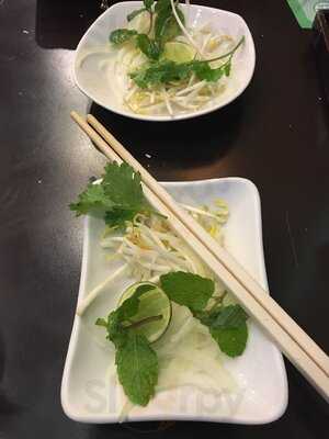 Pho 24 Pacific Place