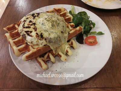 Pancious Kelapa Gading