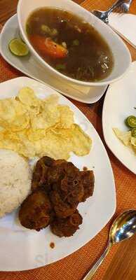 Sop Buntut Bogor Café