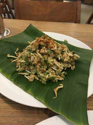 Waroeng Kita Restaurant