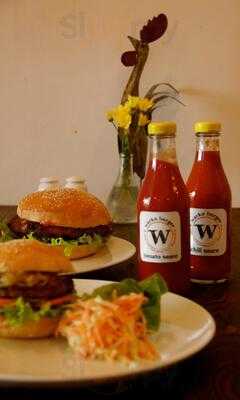 Wacko Burger Cafe