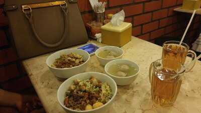 Bakmi Golek Restaurant