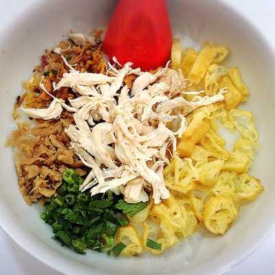 Bubur Ayam Tangki 18 Wawah