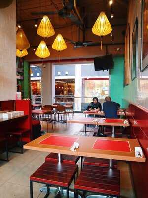 Do An Vietnamese Experience-artha Gading