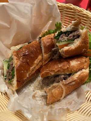 Do An Vietnamese Experience-artha Gading